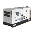 Vista Frontal: Grupo electrógeno diésel Genergy GDS20M de 16 kW con cabina insonorizada blanca y sistema de ventilación lateral, ideal para suministro eléctrico en instalaciones y viviendas.